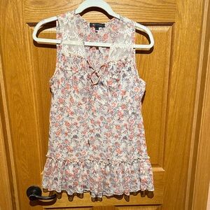 Floral Sleeveless Blouse with Lace Accents